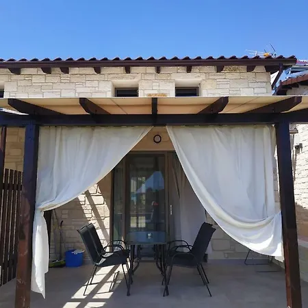 Tsimpoukas Village Case de vacanță