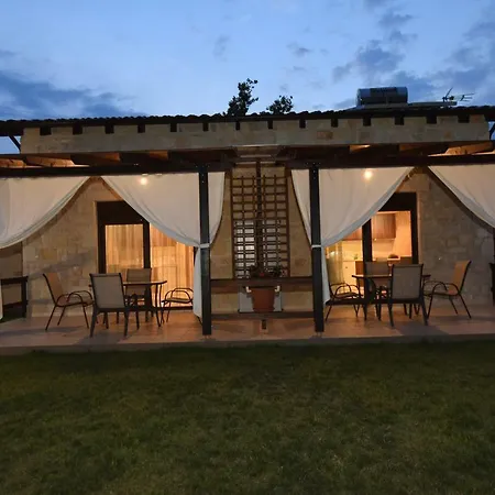 Tsimpoukas Village Hébergement de vacances Nea Plagia