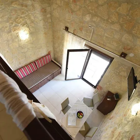 Tsimpoukas Village Nea Plagia