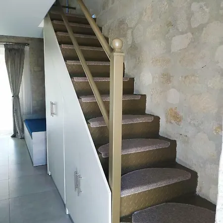 Tsimpoukas Village * Nea Plagia