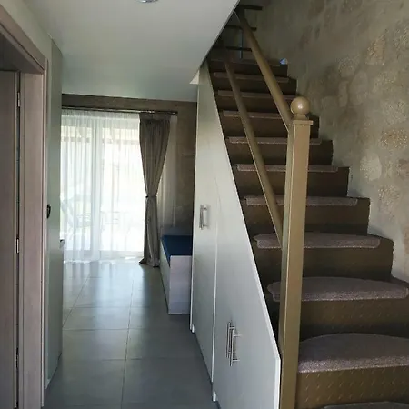 Tsimpoukas Village Nea Plagia