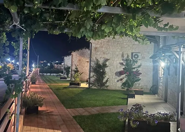 Tsimpoukas Village Dom wakacyjny Nea Plagia