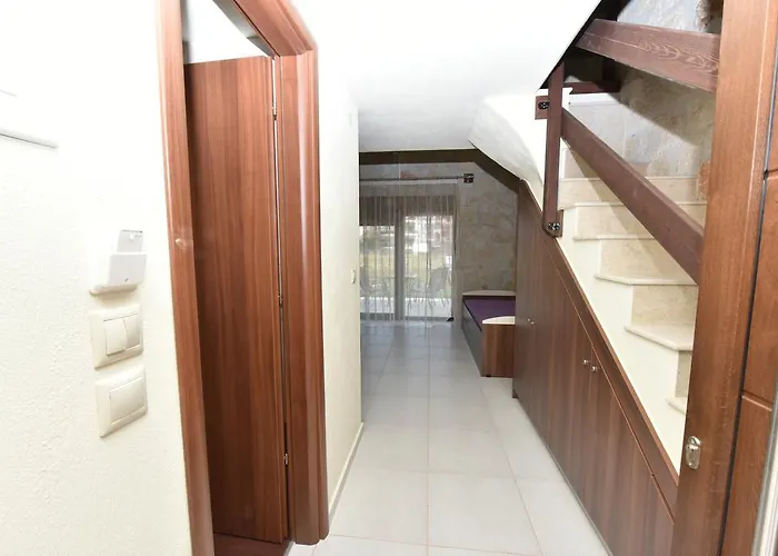 Tsimpoukas Village Nea Plagia