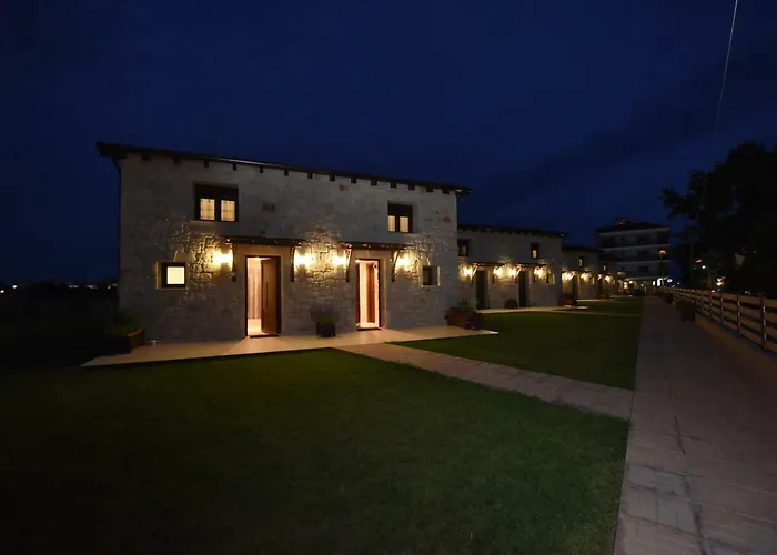 Tsimpoukas Village Dom wakacyjny Nea Plagia