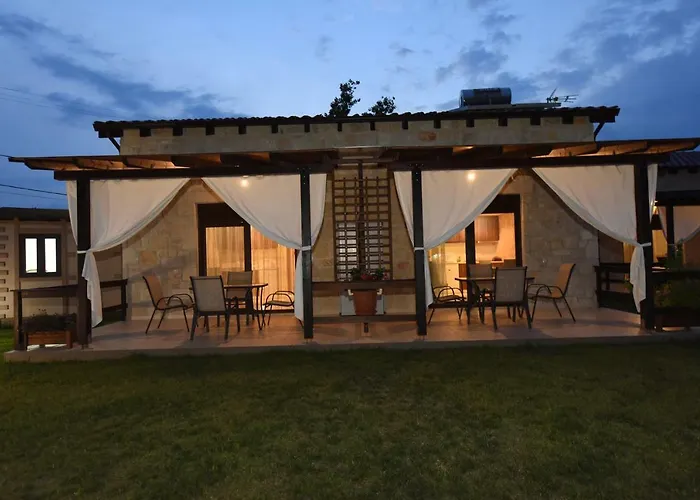 Tsimpoukas Village Vakantiehuis Nea Plagia