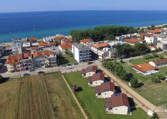 Tsimpoukas Village Nea Plagia