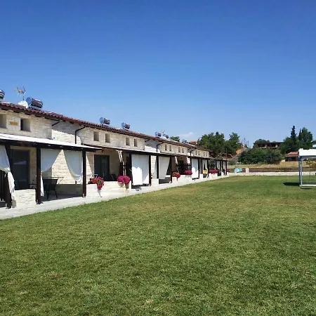 Tsimpoukas Village * Неа-Плайя