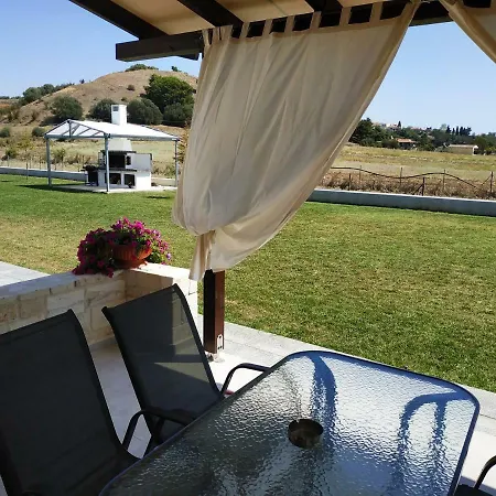 Tsimpoukas Village Дом отдыха *